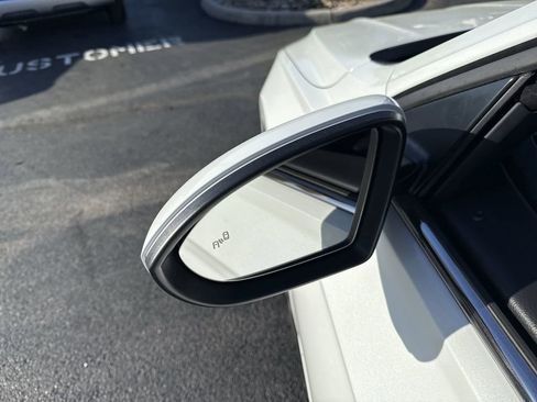 New 2026 Volkswagen Jetta SE FWD image 23
