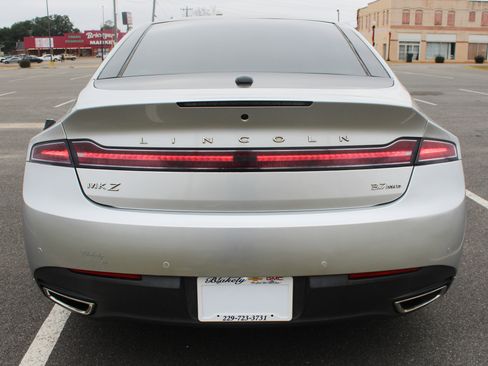 Used 2013 Lincoln MKZ Base image 6
