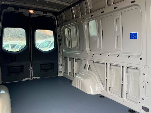 New 2026 Mercedes-Benz Sprinter 2500 image 19