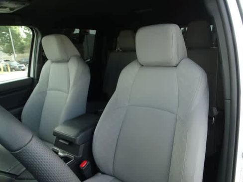 Used 2025 Toyota Tacoma SR5 image 20