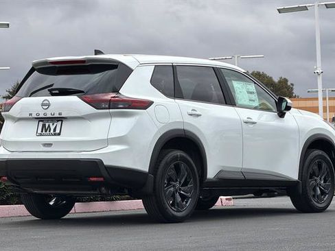 New 2026 Nissan Rogue SV FWD image 4