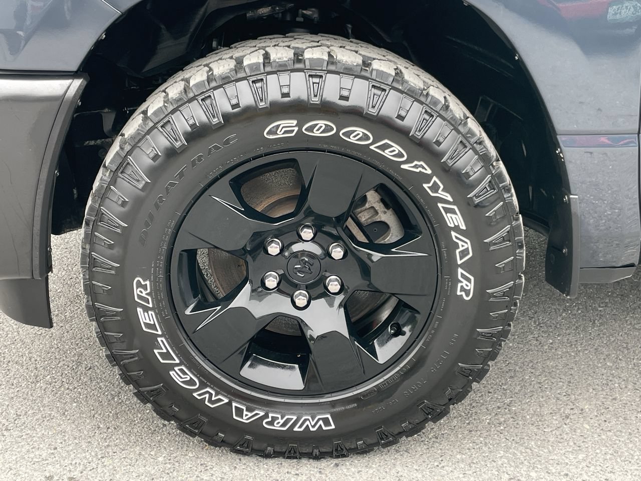 Used 2025 RAM 1500 Warlock AWD/4WD image 10