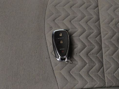 Used 2022 Chevrolet Equinox LS w/ Driver Confidence II Package FWD image 32