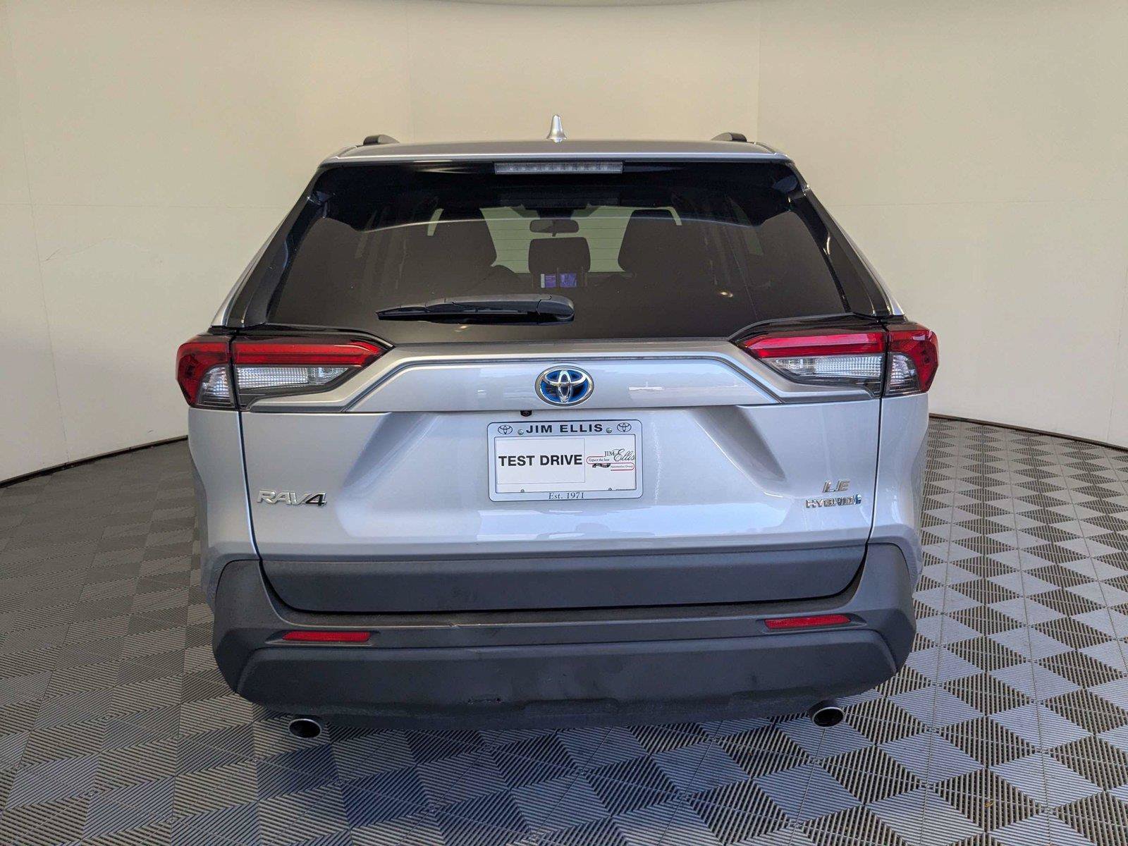 Certified 2024 Toyota RAV4 LE AWD/4WD image 6
