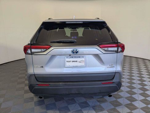 Used 2024 Toyota RAV4 LE AWD/4WD image 6