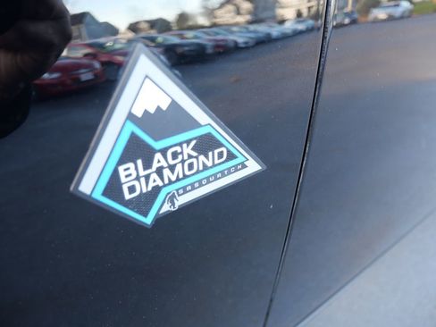 Used 2022 Ford Bronco Black Diamond w/ Sasquatch Package image 10