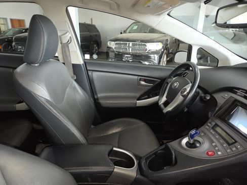Used 2013 Toyota Prius Four FWD image 28