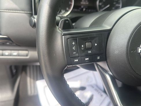 Used 2025 Nissan Pathfinder SV AWD/4WD image 20