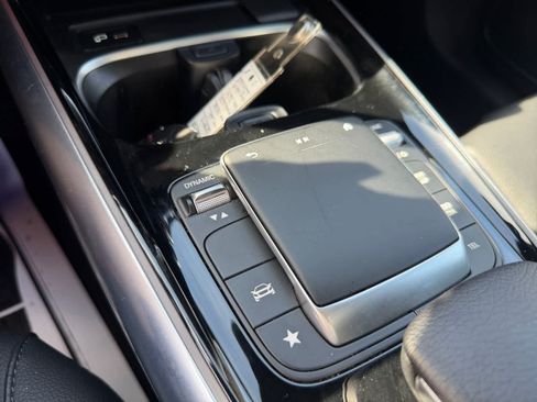 Used 2022 Mercedes-Benz GLA 250 image 25