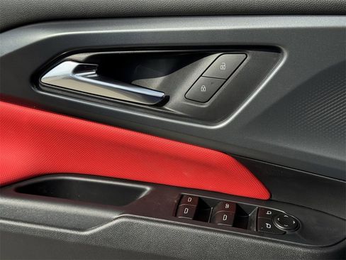 New 2026 Chevrolet Equinox EV RS image 18