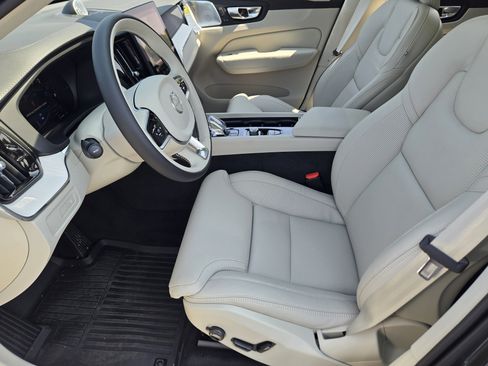 New 2026 Volvo XC60 T8 Ultra image 16