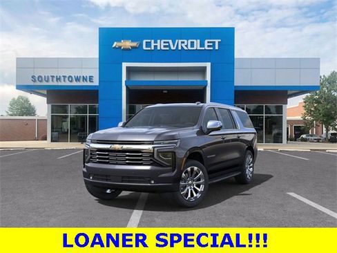 New 2025 Chevrolet Suburban Premier image 8