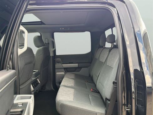 Used 2024 Ford F250 XLT w/ XLT Premium Package AWD/4WD image 20