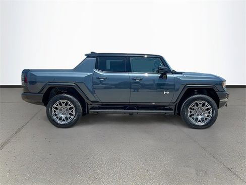 New 2025 GMC Hummer EV 3X image 3