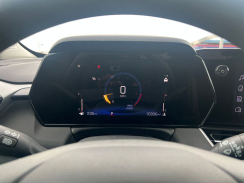 Used 2025 Chevrolet TrailBlazer LT image 40