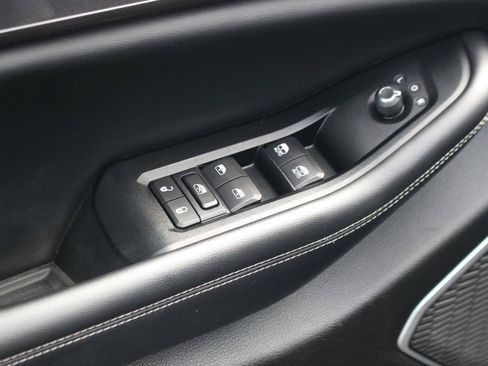 Used 2022 Jeep Grand Cherokee L Laredo w/ Luxury Tech Group I AWD/4WD image 14