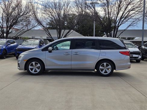 Used 2019 Honda Odyssey EX image 12