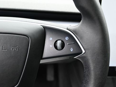 Used 2024 Tesla Model 3 Standard Range image 19