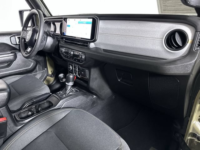 Used 2025 Jeep Gladiator Sport AWD/4WD image 30