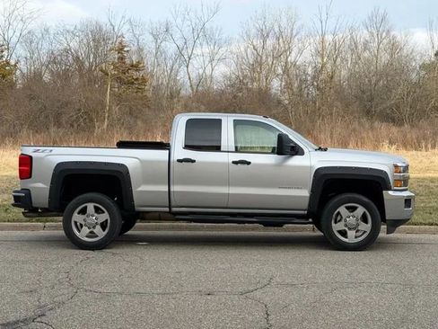 Used 2015 Chevrolet Silverado 2500 LT w/ LT Convenience Package image 25