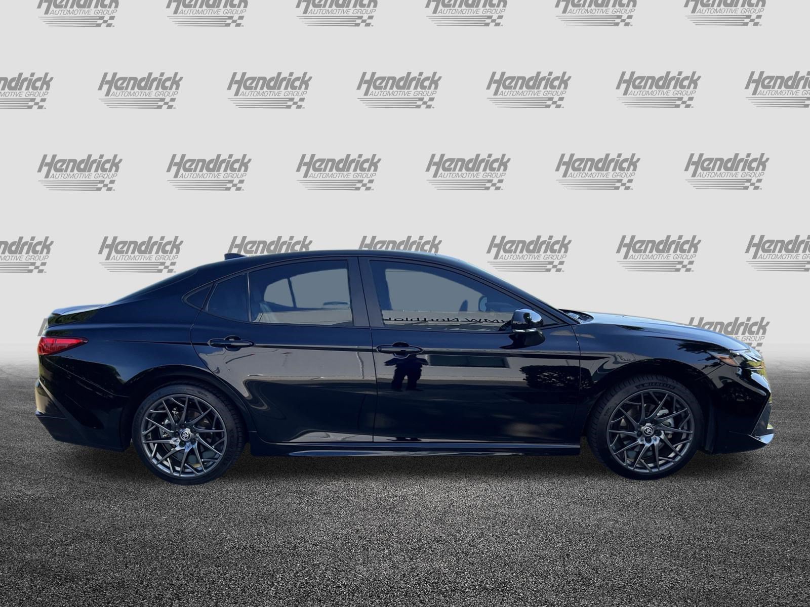Used 2025 Toyota Camry XSE FWD image 10