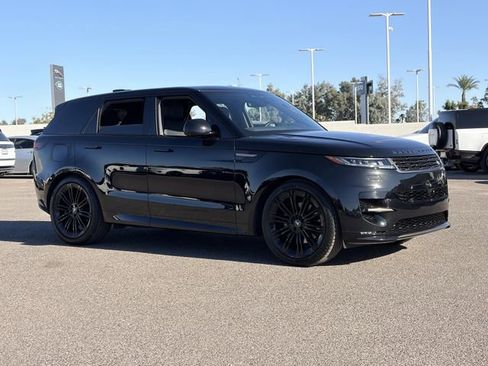 Used 2024 Land Rover Range Rover Sport Dynamic SE image 4