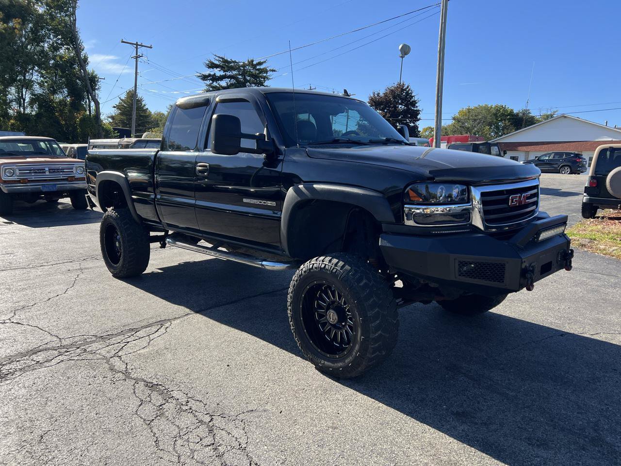 Used 2007 GMC Sierra 2500 SLT w/ Onstar Plus Package AWD/4WD image 4