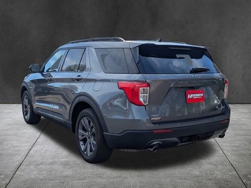 Used 2023 Ford Explorer XLT w/ Equipment Group 202A image 6