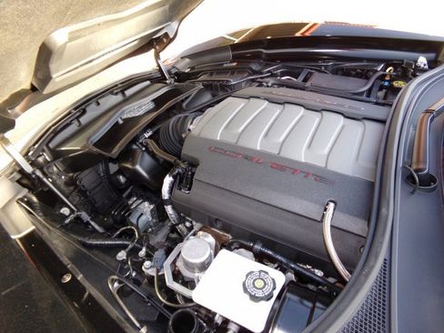 Used 2016 Chevrolet Corvette Stingray Coupe w/ 2LT Preferred Equipment Group image 12