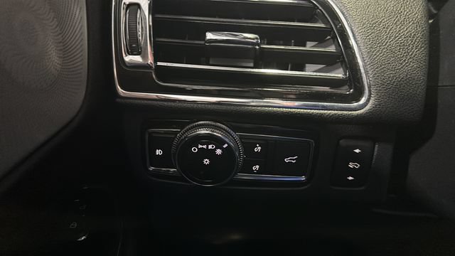 Used 2019 Lincoln Navigator L Reserve AWD/4WD image 11