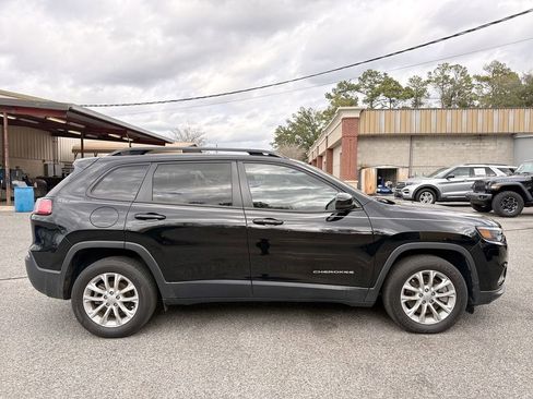Used 2022 Jeep Cherokee Latitude Lux image 2