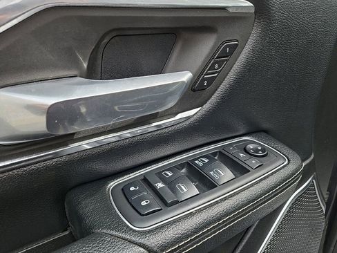 Used 2019 RAM 1500 Laramie image 16