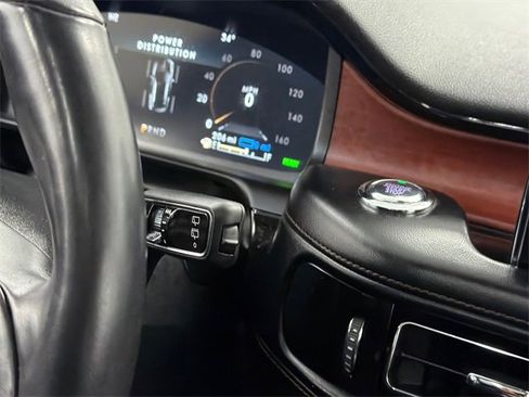 Used 2020 Lincoln Aviator Grand Touring w/ Elements Package Plus image 33