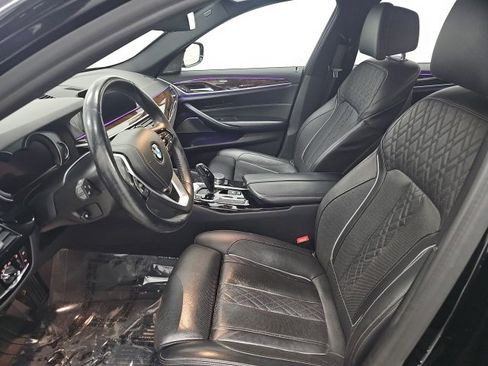 Used 2017 BMW 540i xDrive w/ Premium Package image 21