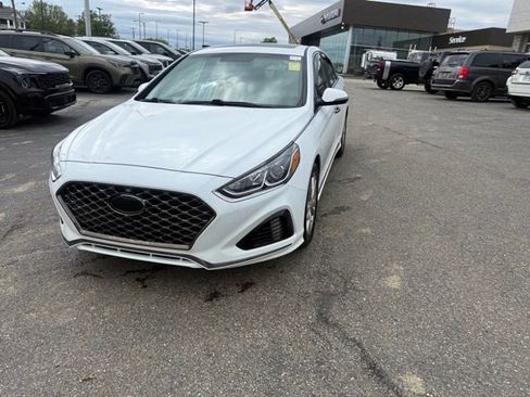Used 2018 Hyundai Sonata Sport w/ Cargo Package FWD image 3