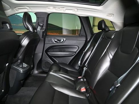 Used 2024 Volvo XC60 B5 Core AWD/4WD image 50