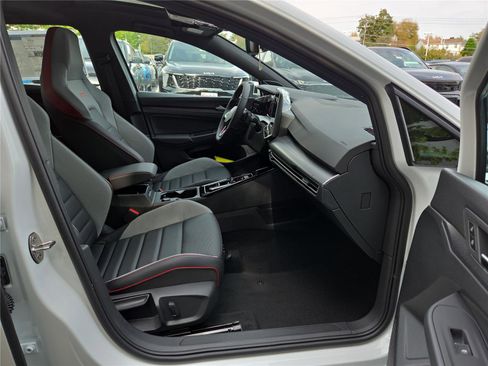 New 2025 Volkswagen GTI SE image 34