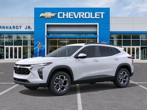 New 2026 Chevrolet Trax LT FWD image 3
