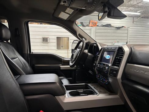 Used 2019 Ford F350 Lariat w/ Lariat Ultimate Package AWD/4WD image 25