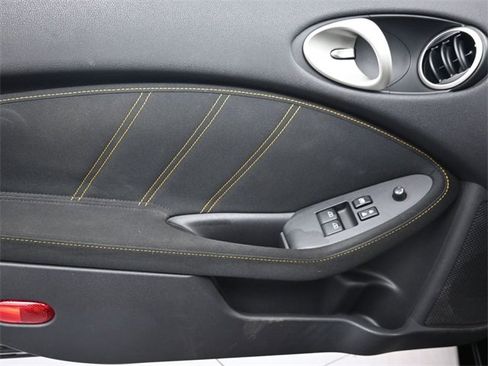 Used 2018 Nissan 370Z Coupe w/ Z34 Heritage Edition - Black image 8