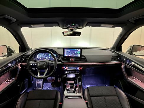 Used 2023 Audi SQ5 Prestige w/ Prestige Package image 27