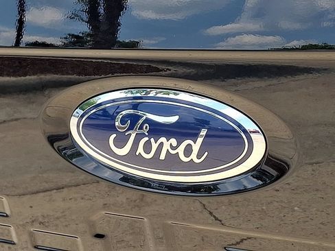 Used 2022 Ford F150 Lariat w/ Equipment Group 502A High AWD/4WD image 31