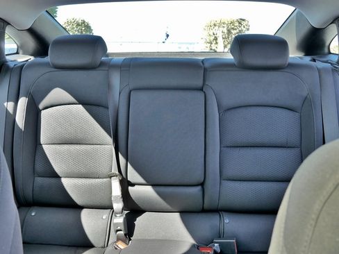 Used 2023 Chevrolet Malibu LT image 29