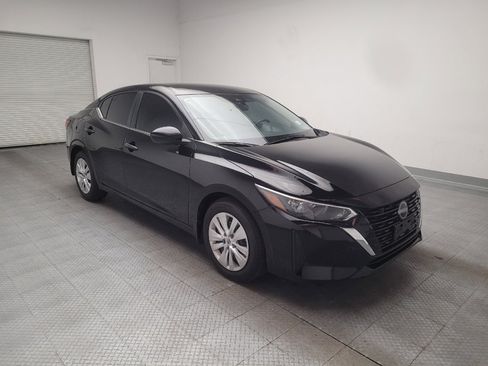 Used 2025 Nissan Sentra S FWD image 13