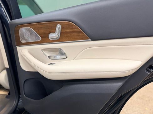 Used 2020 Mercedes-Benz GLE 350 4MATIC image 22