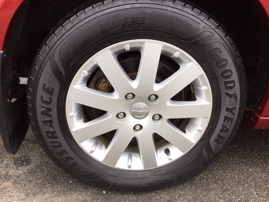 Used 2015 Chrysler Town & Country Touring w/ Driver Convenience Group FWD image 44