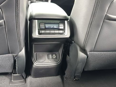 New 2026 Subaru Ascent Limited image 35