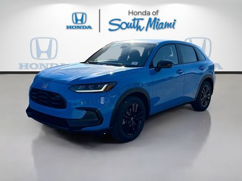 Certified 2026 Honda HR-V Sport image 3