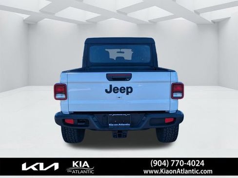 Used 2021 Jeep Gladiator Sport w/ Trailer Tow Package image 4