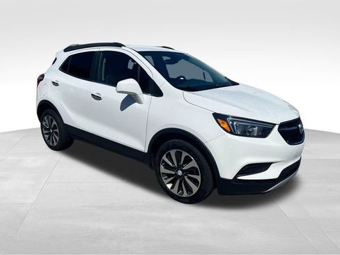 Used 2021 Buick Encore Preferred AWD/4WD image 3